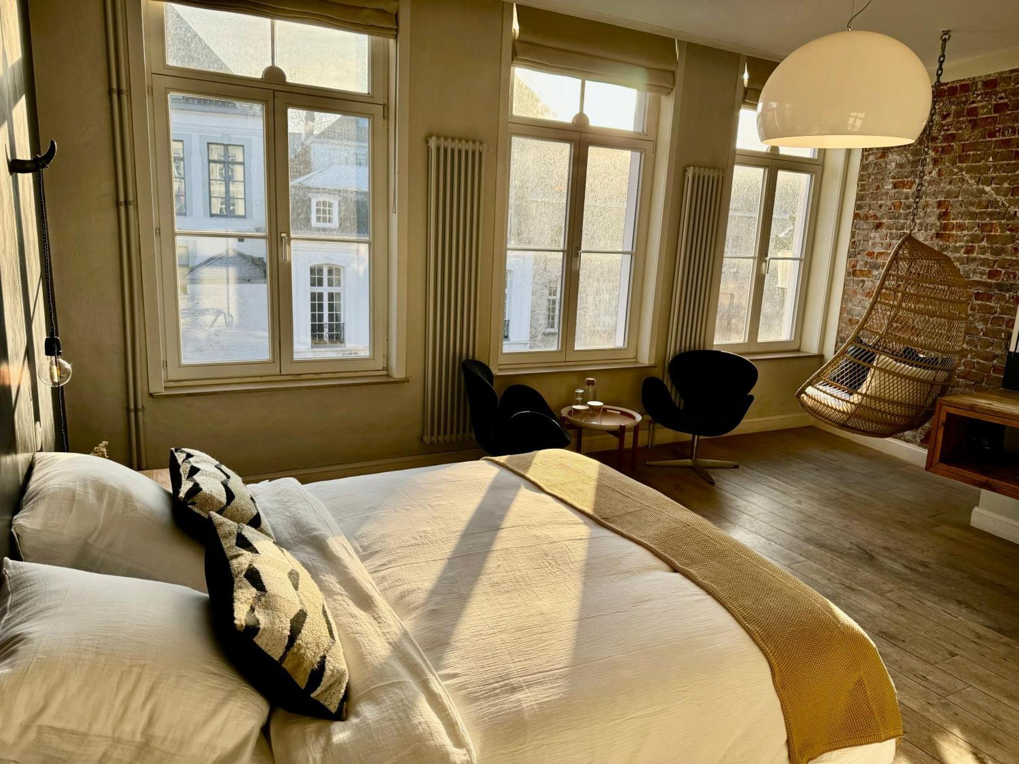 Sleeping Swan Bed & Breakfast Brugge Bagian luar foto