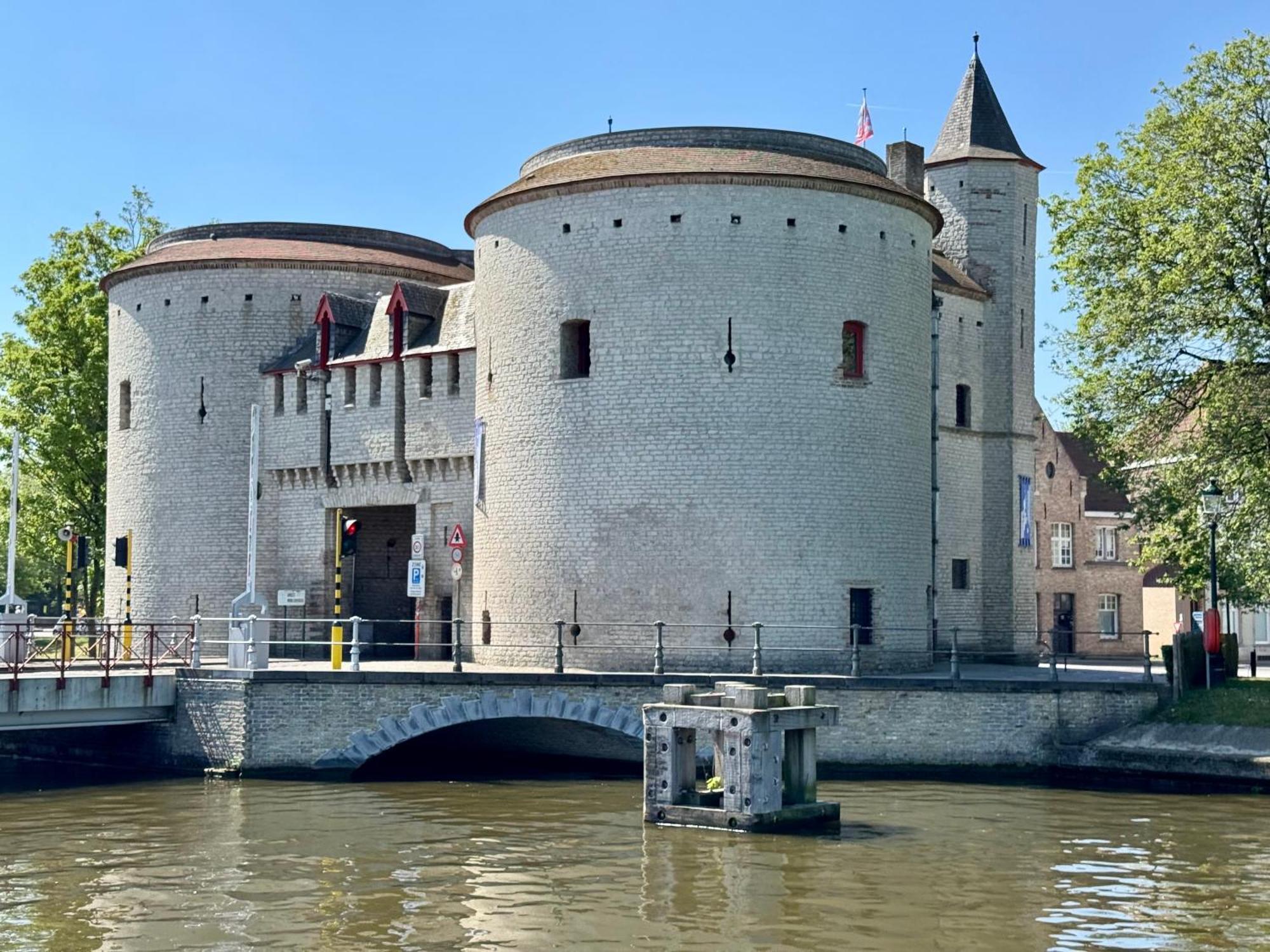 Sleeping Swan Bed & Breakfast Brugge Bagian luar foto
